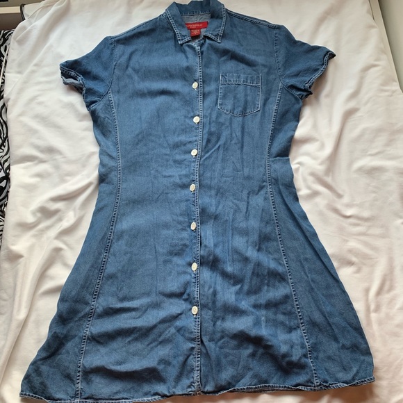 Banana Republic Dresses & Skirts - Banana Republic Short Sleeve Denim Dress Size 12